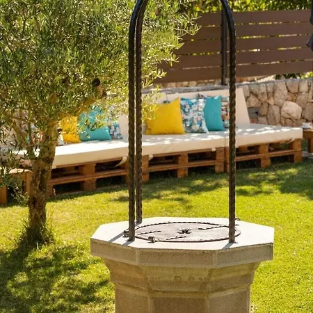 Villa In With Swimming Pool